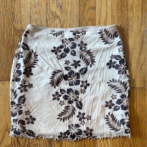 Urban Outfitters Black and Beige Floral Pencil Skirt
